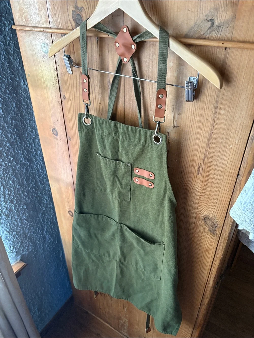 100% Cotton Canvas Utility Apron with Leather Accents - Olive Green